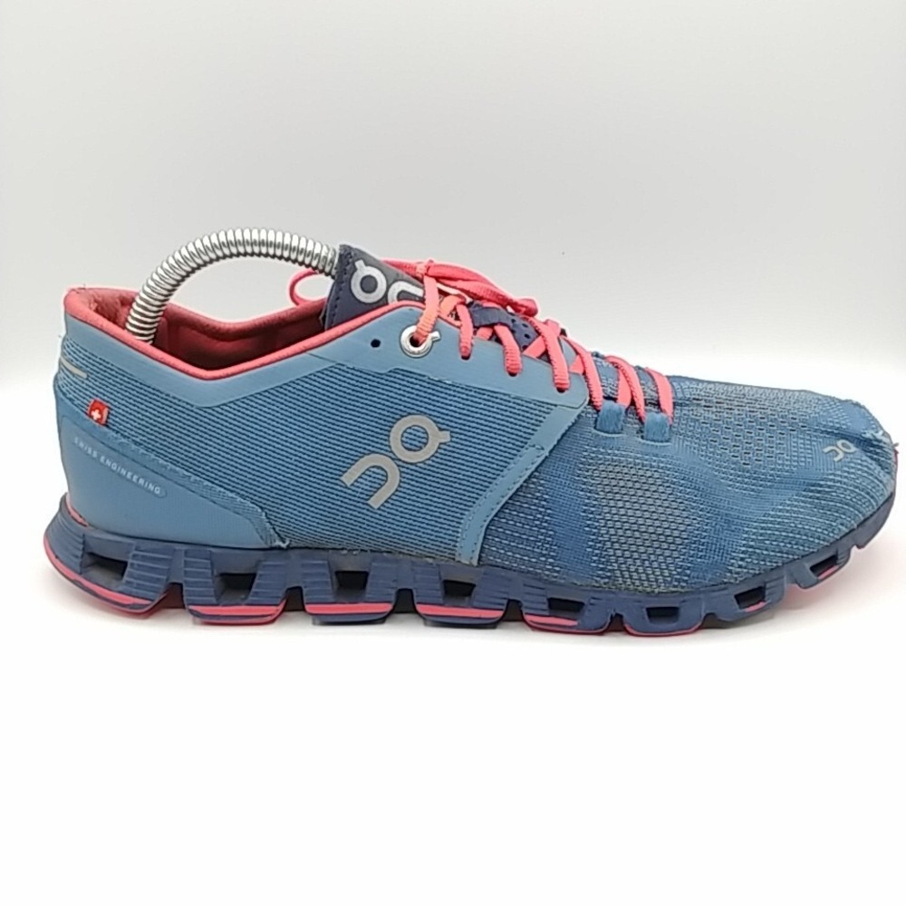 On Running Shoes Womens 10 Blue Cloud X Athletic Sneakers CloudTec Training